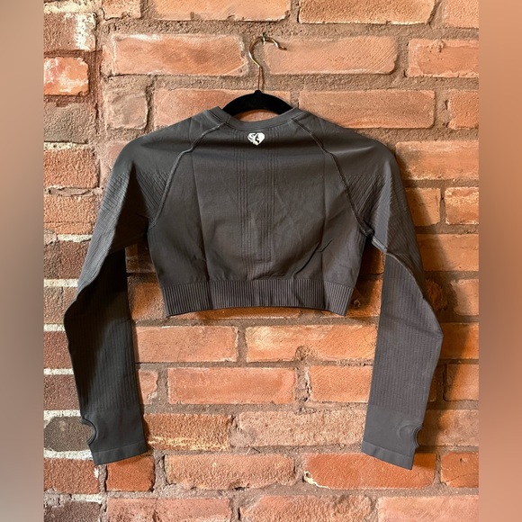 Workout Crop Top - NWT - Picture 2 of 3
